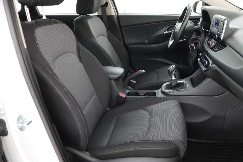 Hyundai i30, 2023