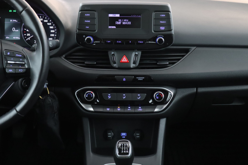 Hyundai i30, 2023