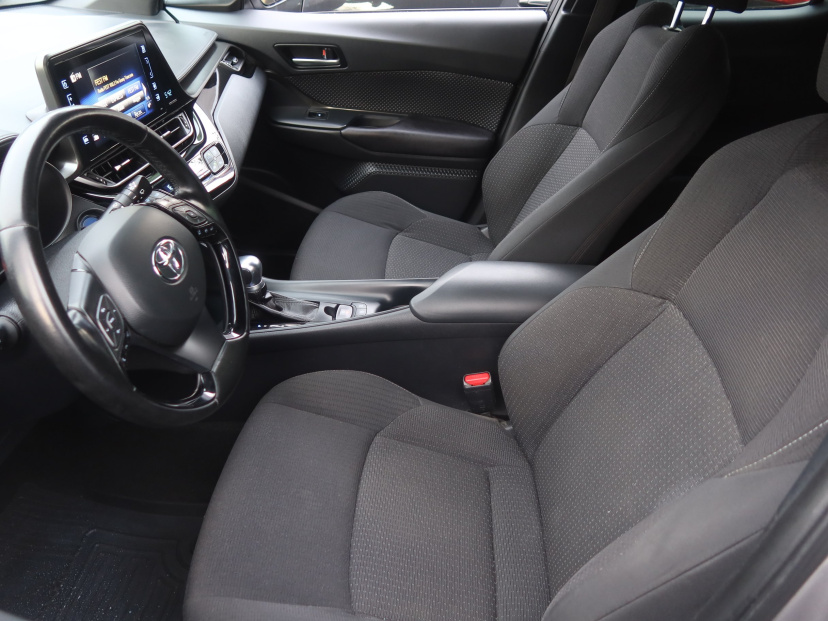 Toyota C-HR, 2018
