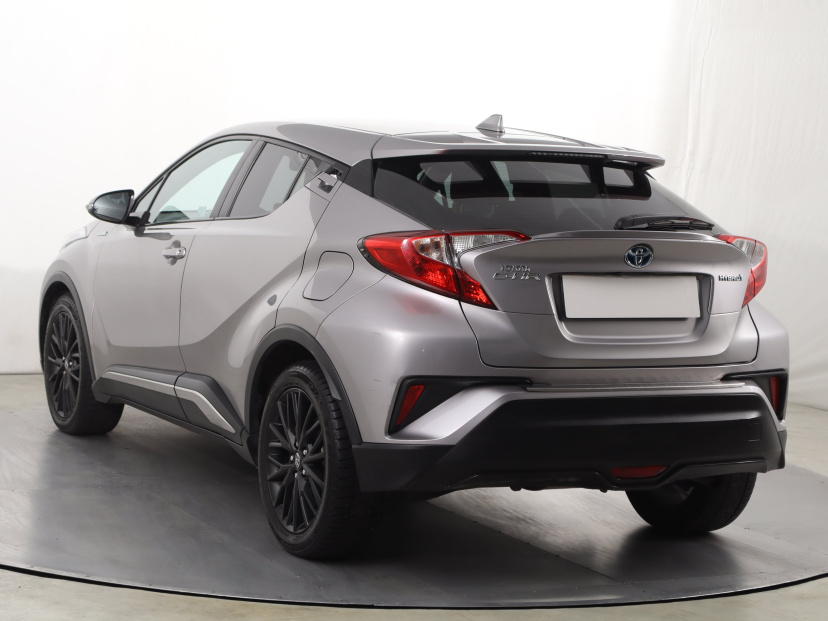 Toyota C-HR, 2018