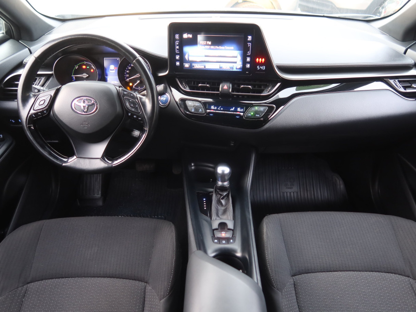 Toyota C-HR, 2018