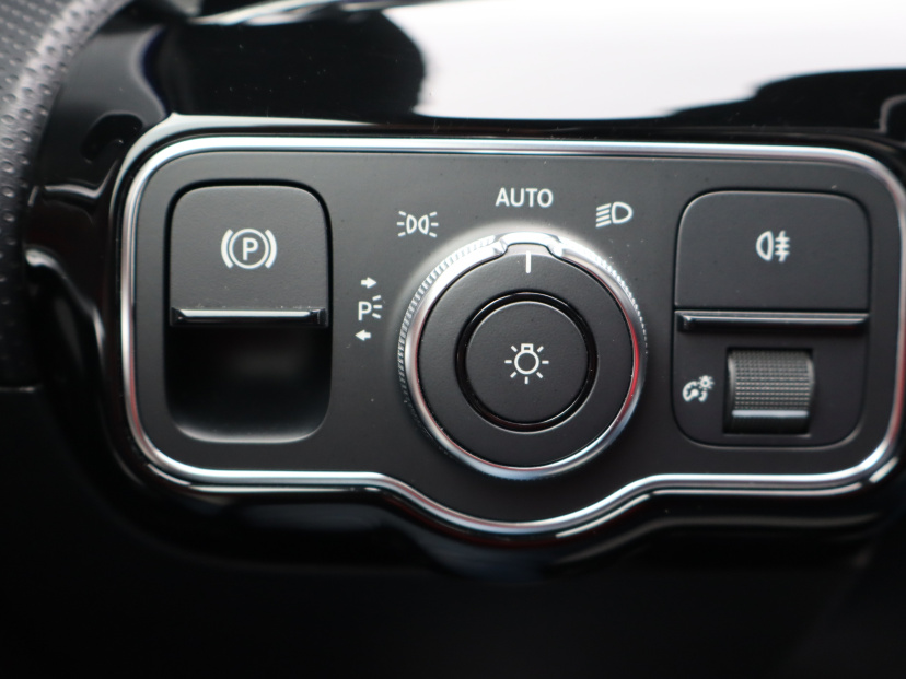 Mercedes-Benz A, 2018