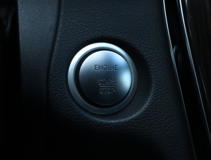 Mercedes-Benz C, 2014