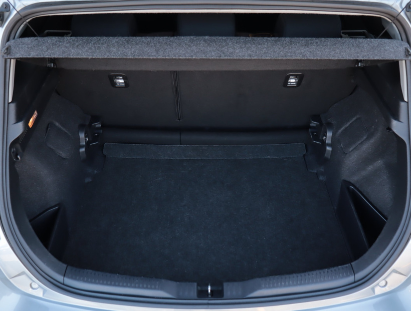 Toyota Auris, 2015