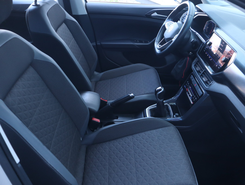 Volkswagen T-Cross, 2023