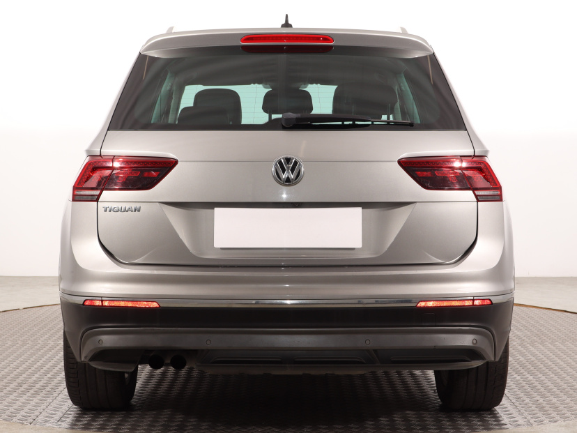 Volkswagen Tiguan, 2016
