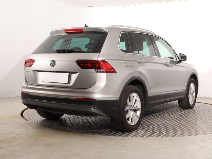 Volkswagen Tiguan, 2016