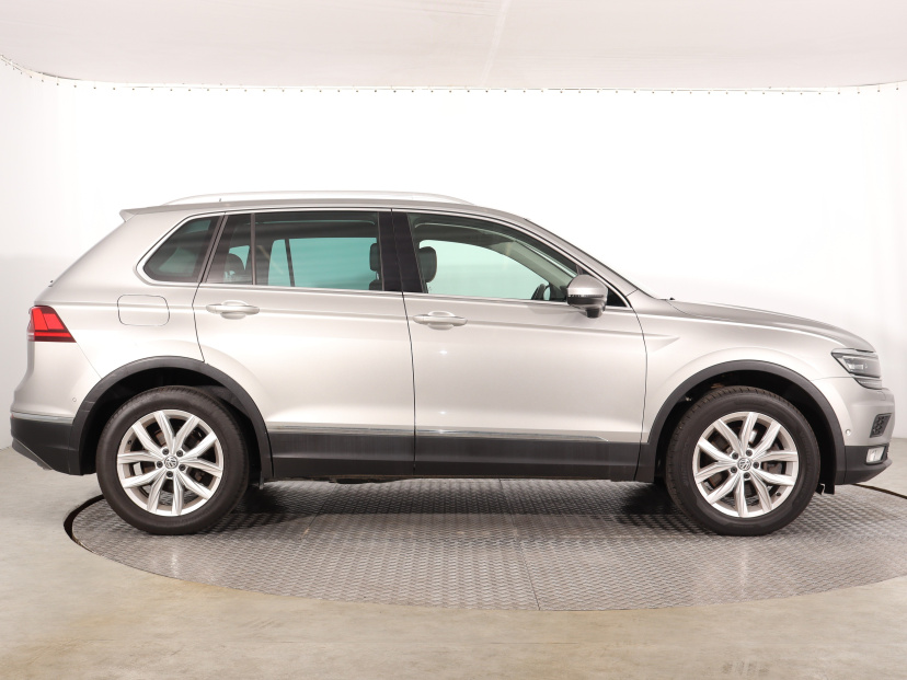 Volkswagen Tiguan, 2016
