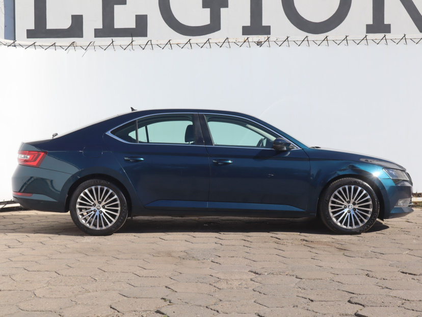Škoda Superb, 2017