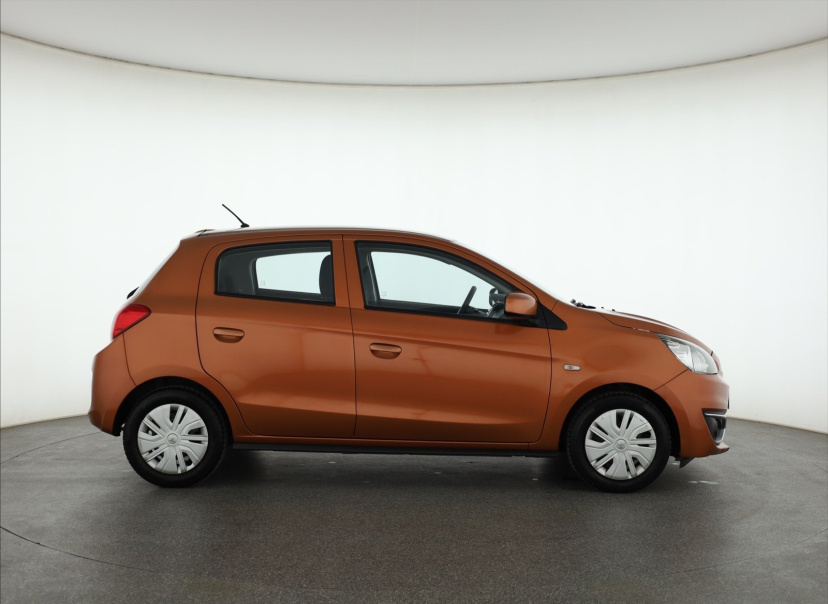 Mitsubishi Space Star, 2016