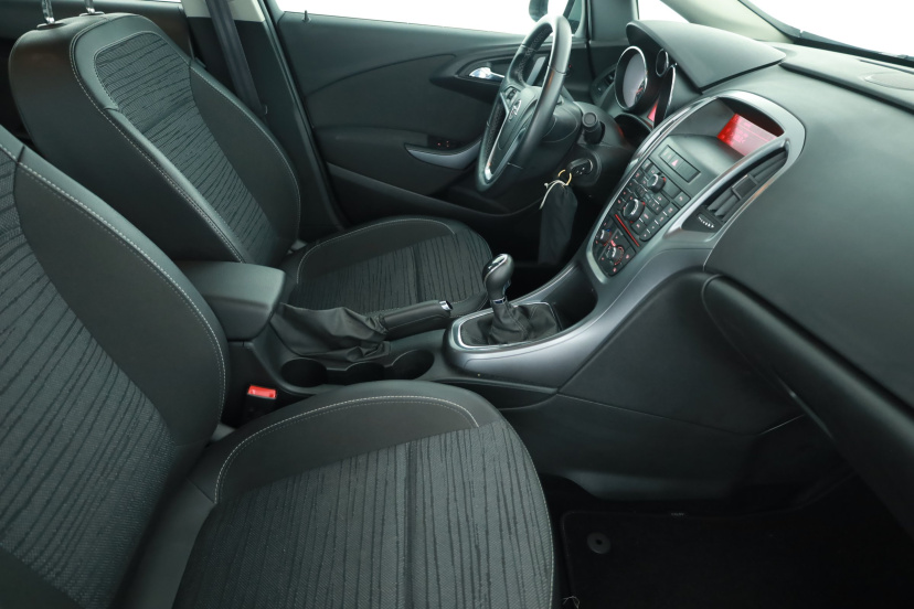 Opel Astra, 2017