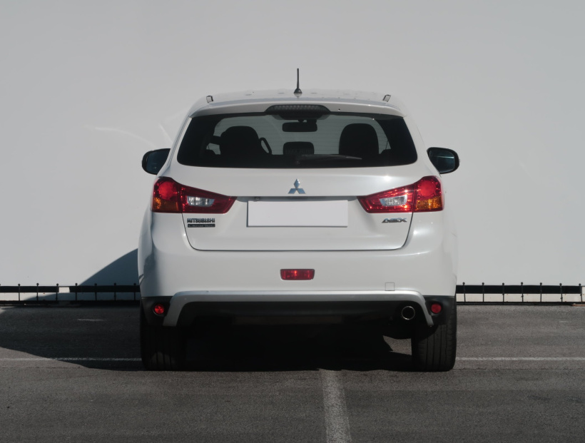 Mitsubishi ASX, 2015