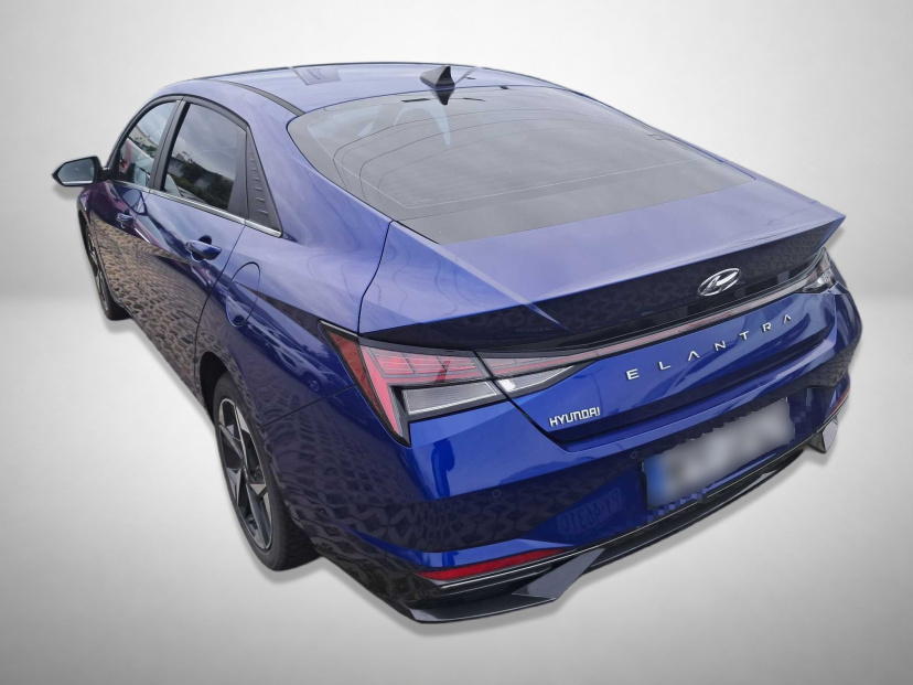 Hyundai Elantra, 2022