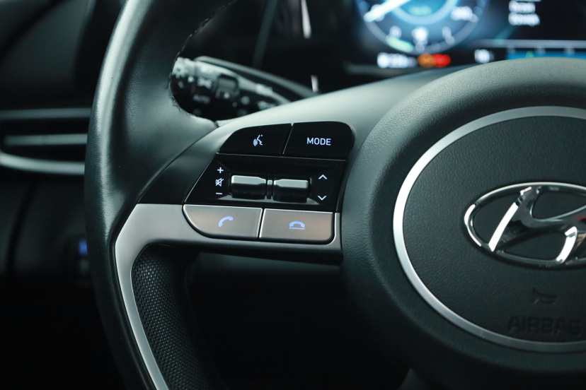 Hyundai Elantra, 2022