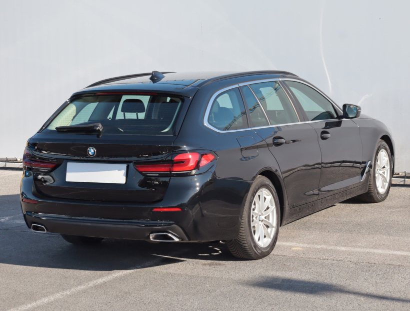 BMW 5, 2021
