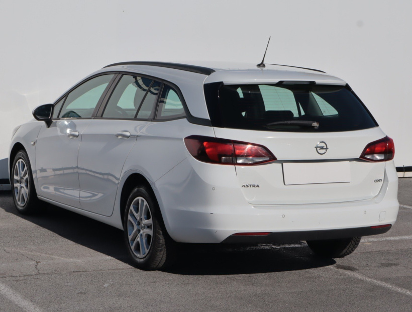 Opel Astra, 2018