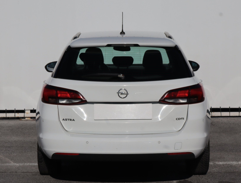 Opel Astra, 2018