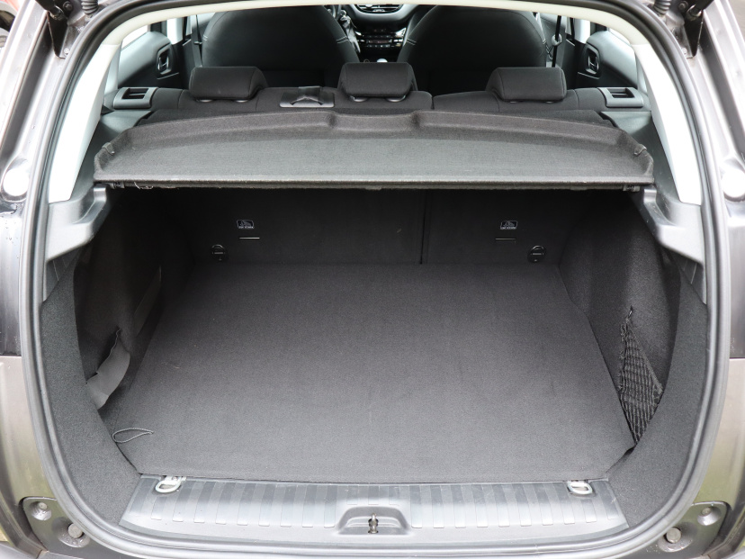 Peugeot 2008, 2018