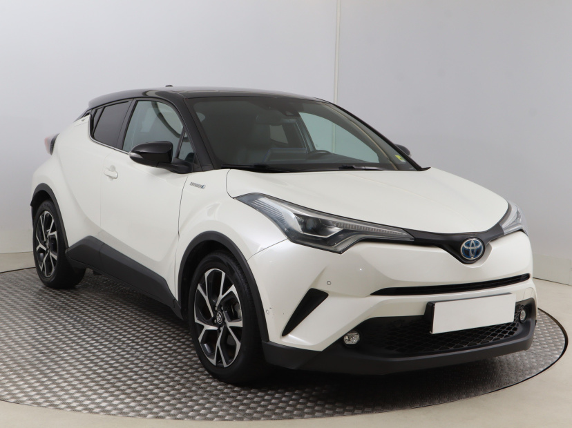 Toyota C-HR, 2016