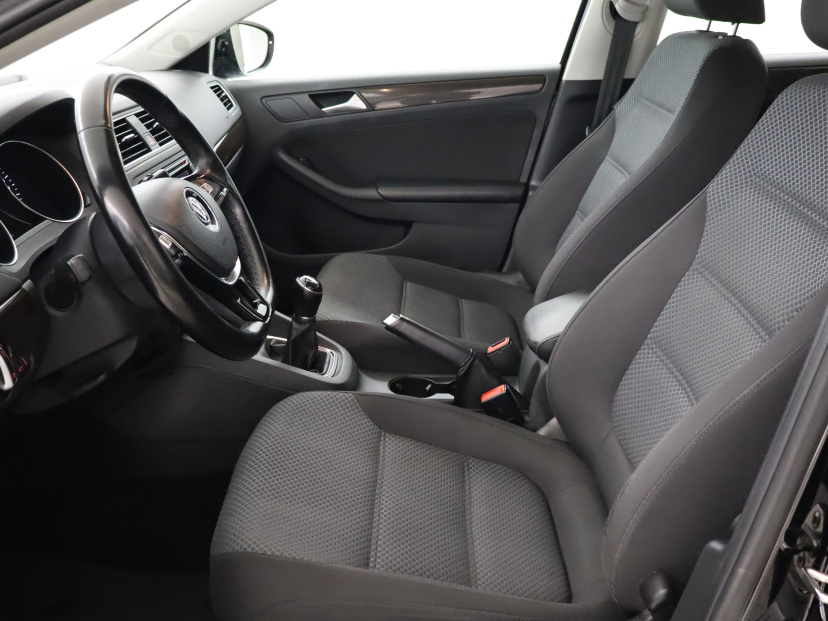 Volkswagen Jetta, 2017