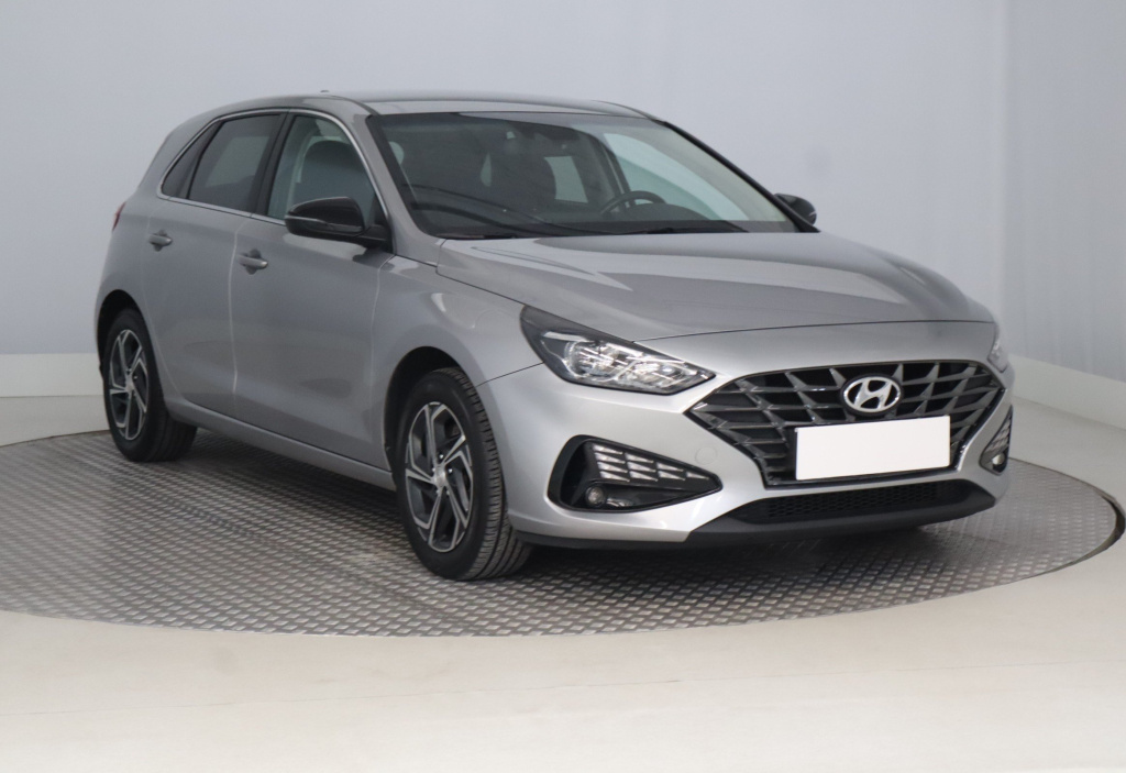 Hyundai i30, 2022
