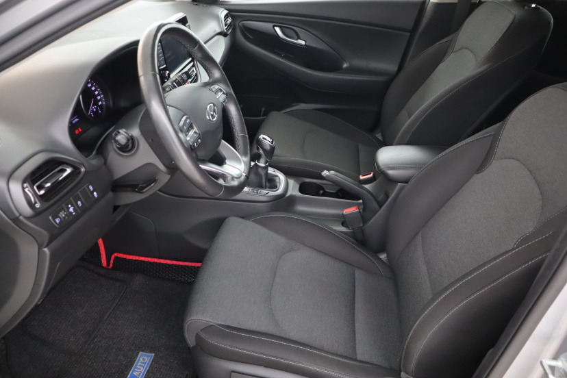 Hyundai i30, 2022