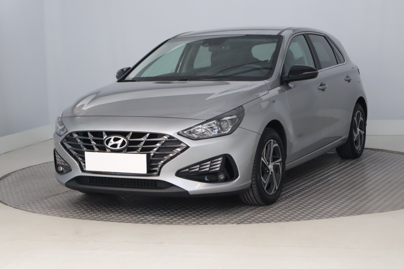 Hyundai i30, 2022