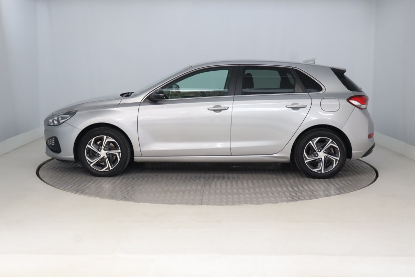 Hyundai i30, 2022
