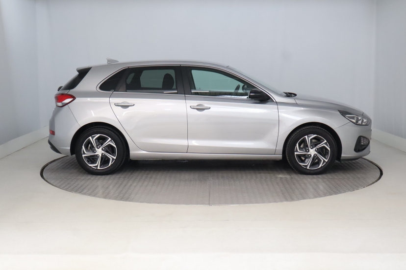 Hyundai i30, 2022