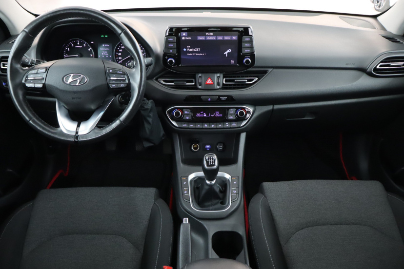 Hyundai i30, 2022
