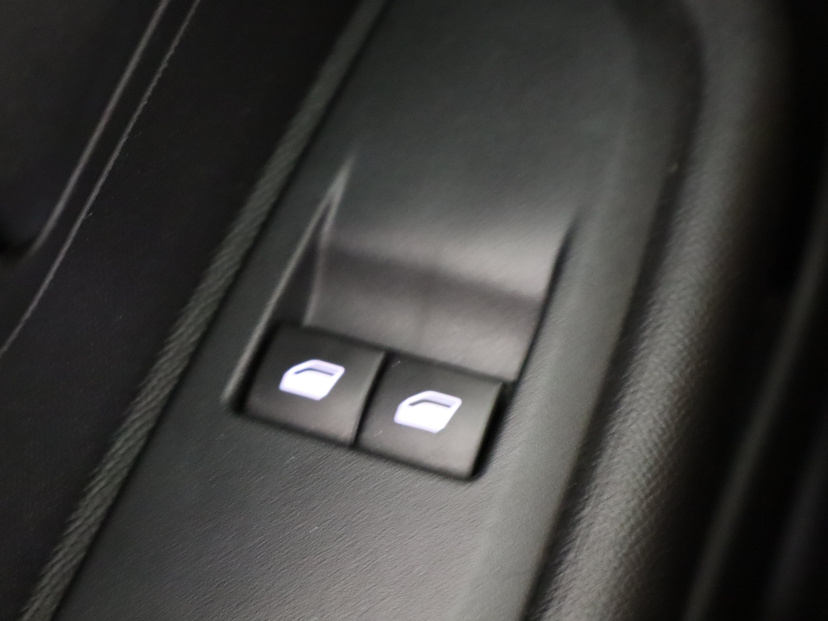 Peugeot 208, 2021