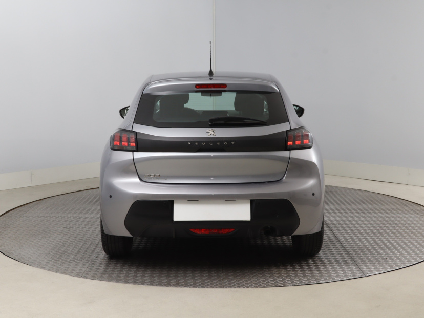 Peugeot 208, 2021