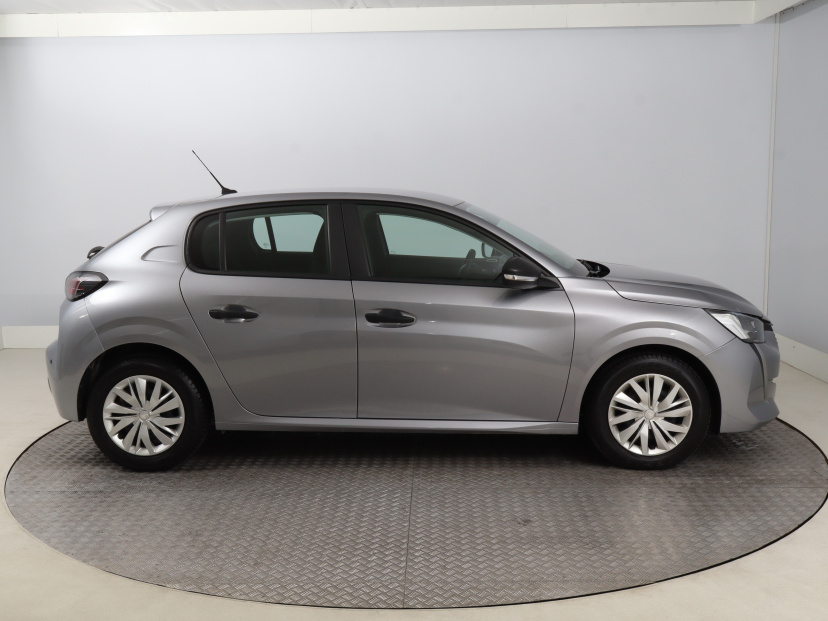 Peugeot 208, 2021