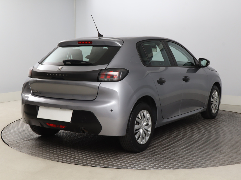 Peugeot 208, 2021