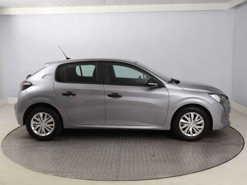Peugeot 208, 2021