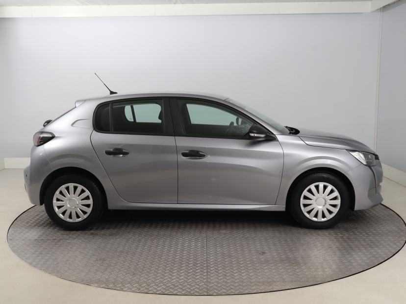 Peugeot 208, 2021