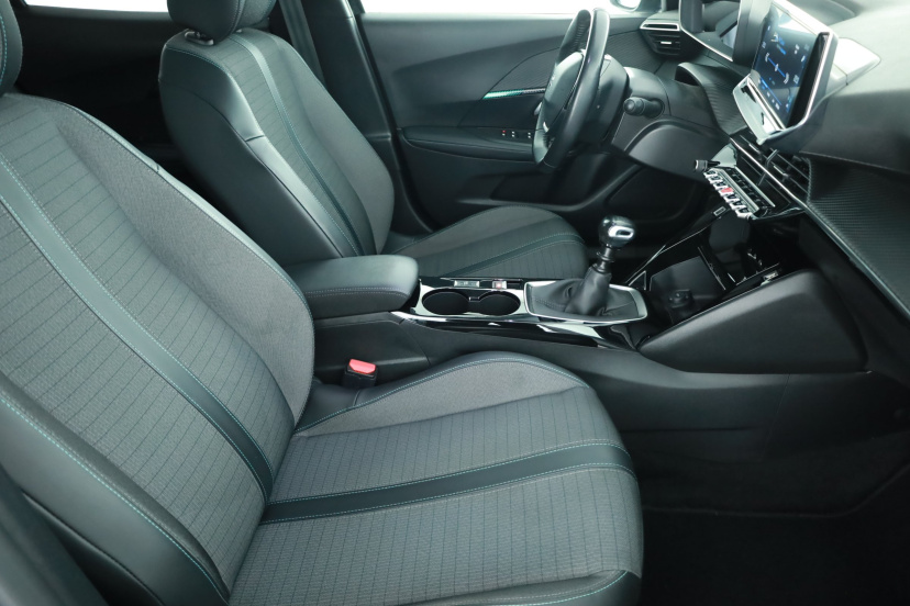 Peugeot 2008, 2021