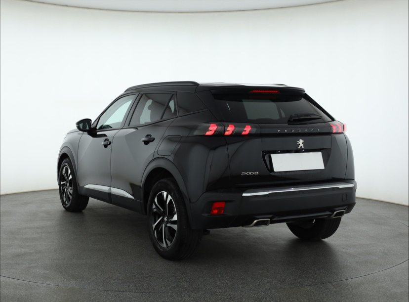Peugeot 2008, 2021