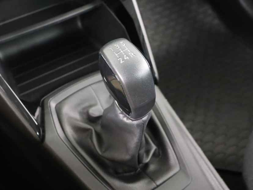 Peugeot 208, 2021