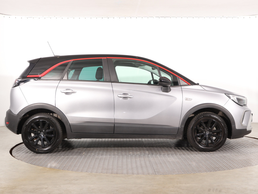 Opel Crossland, 2021