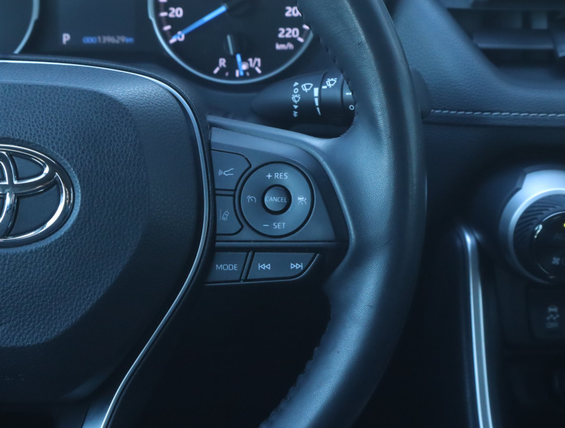 Toyota RAV 4, 2021