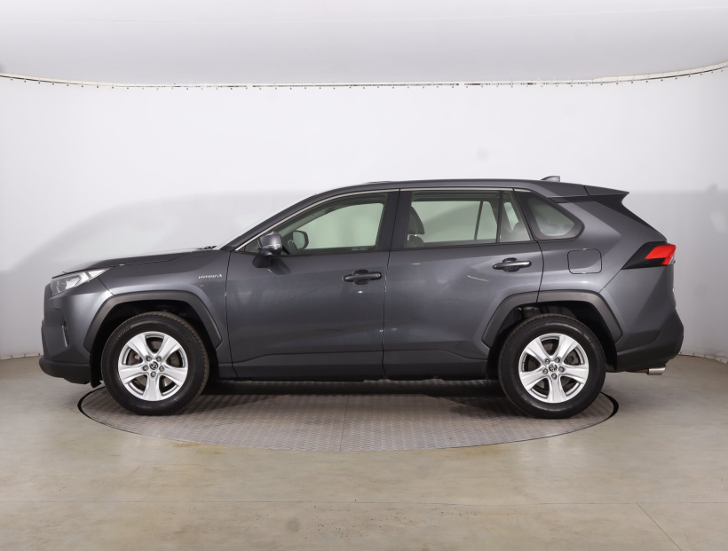 Toyota RAV 4, 2021