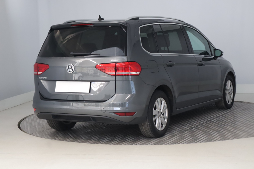 Volkswagen Touran, 2020