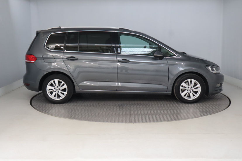 Volkswagen Touran, 2020