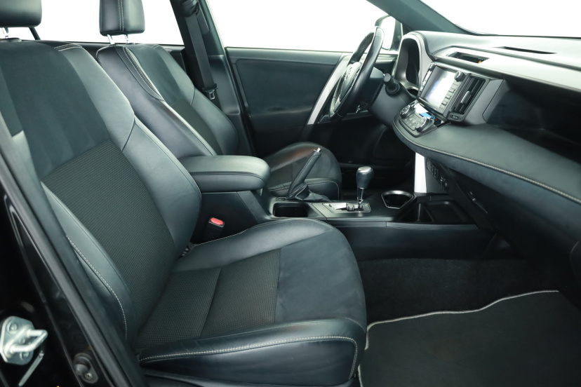 Toyota RAV 4, 2016
