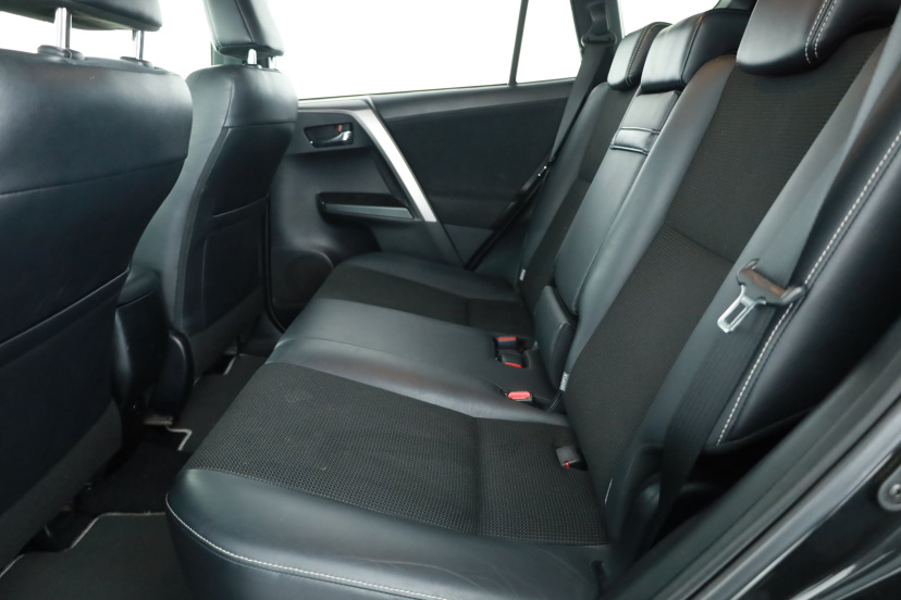 Toyota RAV 4, 2016