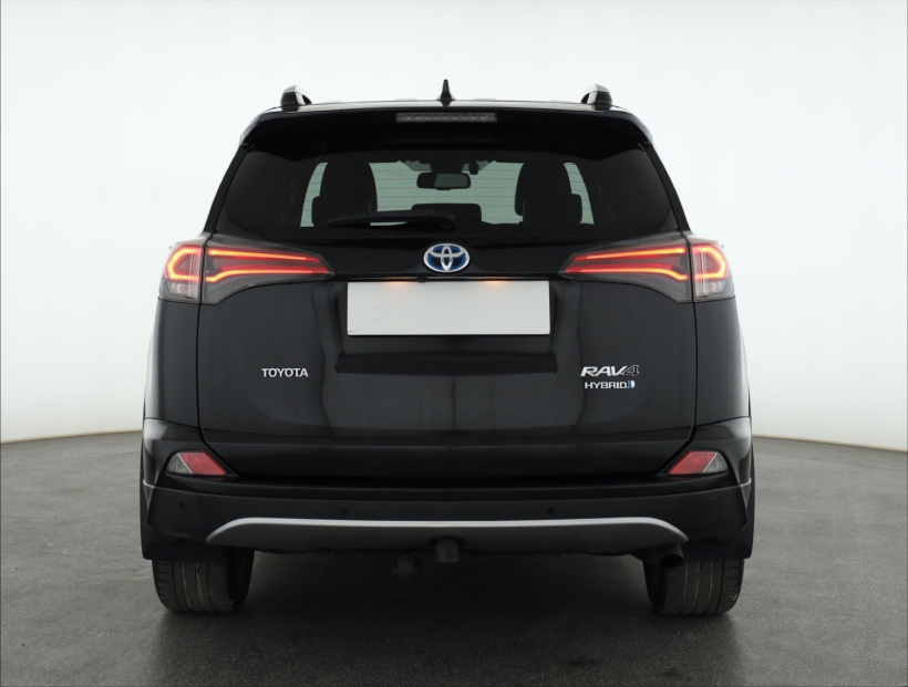 Toyota RAV 4, 2016