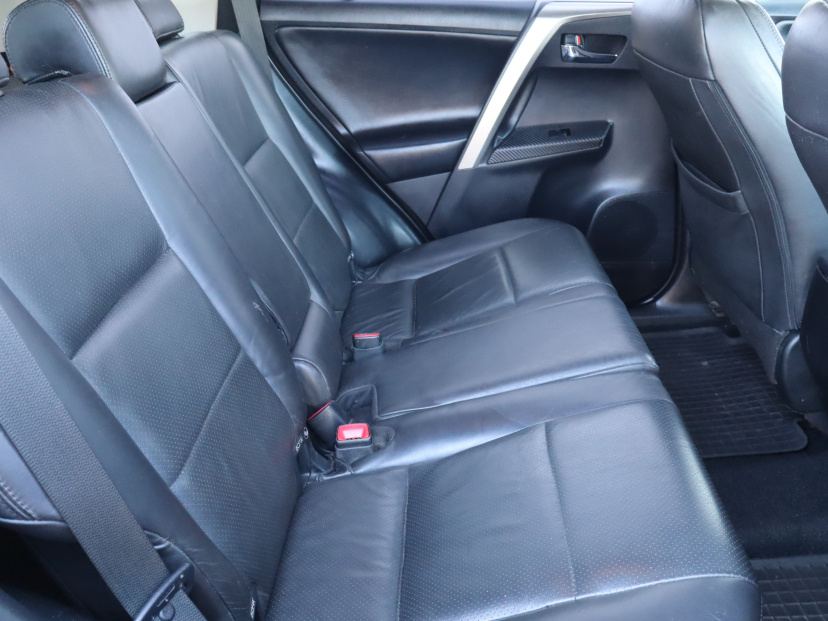 Toyota RAV 4, 2013