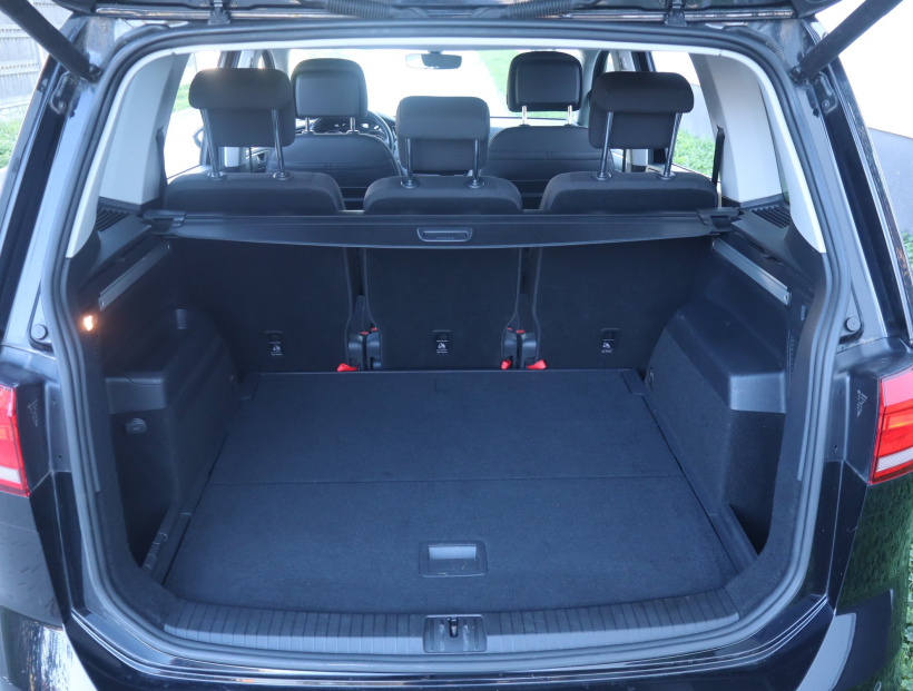 Volkswagen Touran, 2016