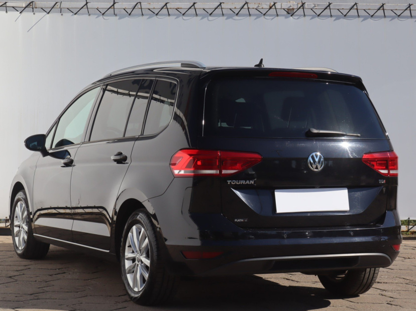 Volkswagen Touran, 2016